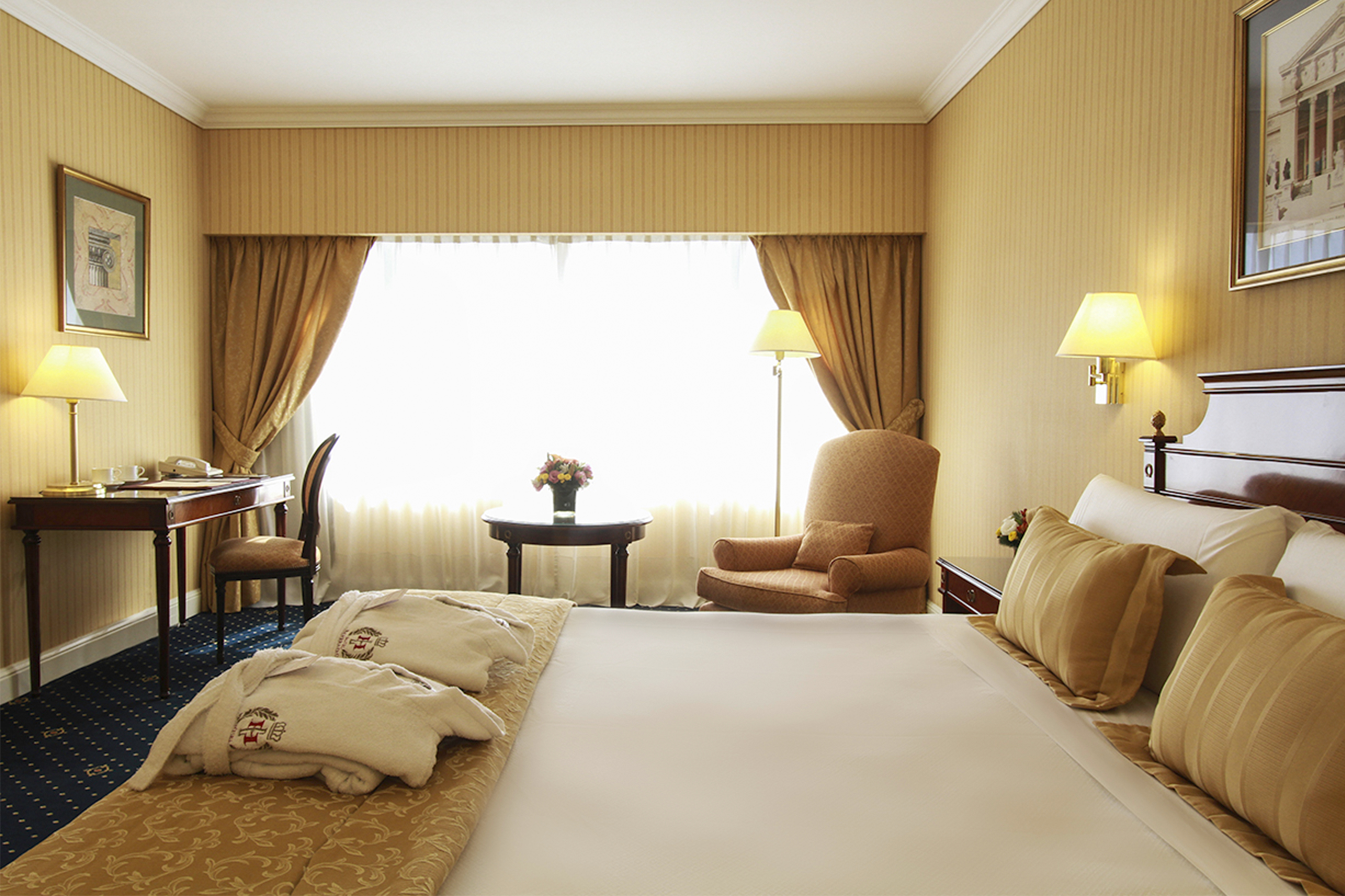 Deluxe, Executive, Double Bed