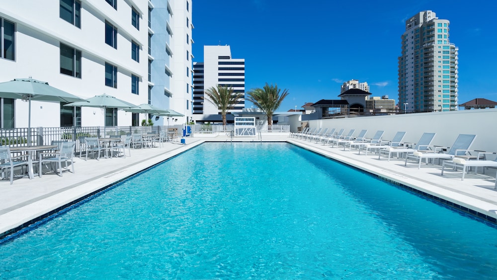 Hyatt Place St Petersburg/Downtown 2/30