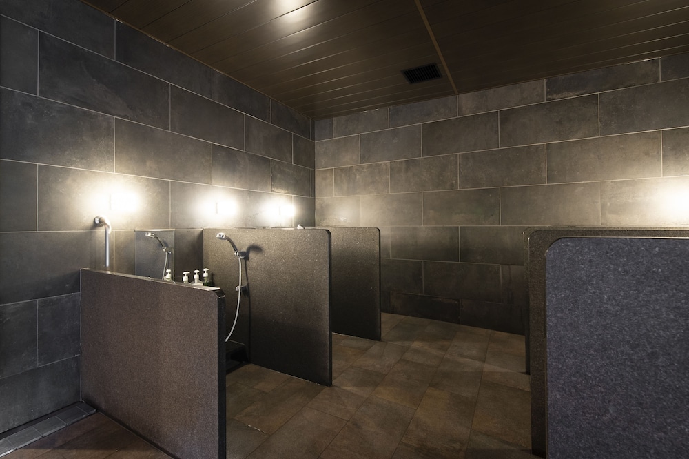 FIRSTCABIN Kyoto Nijojo 45/61