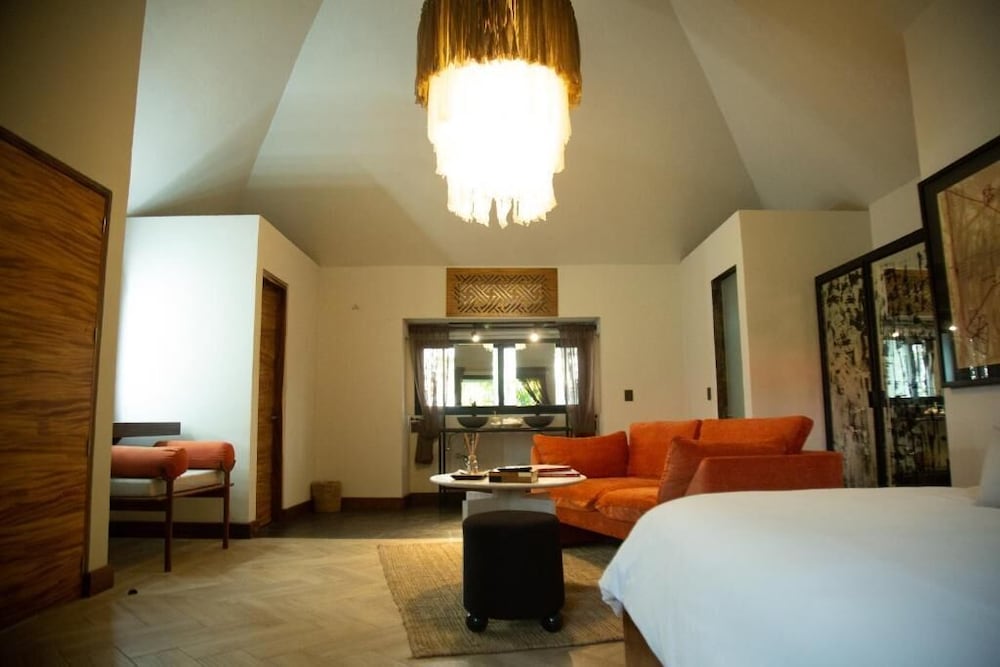 Junior Suite, King Bed