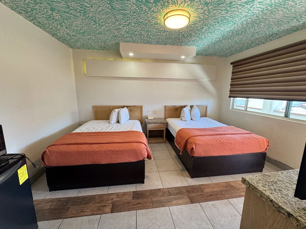 Reno Hotel 24/55