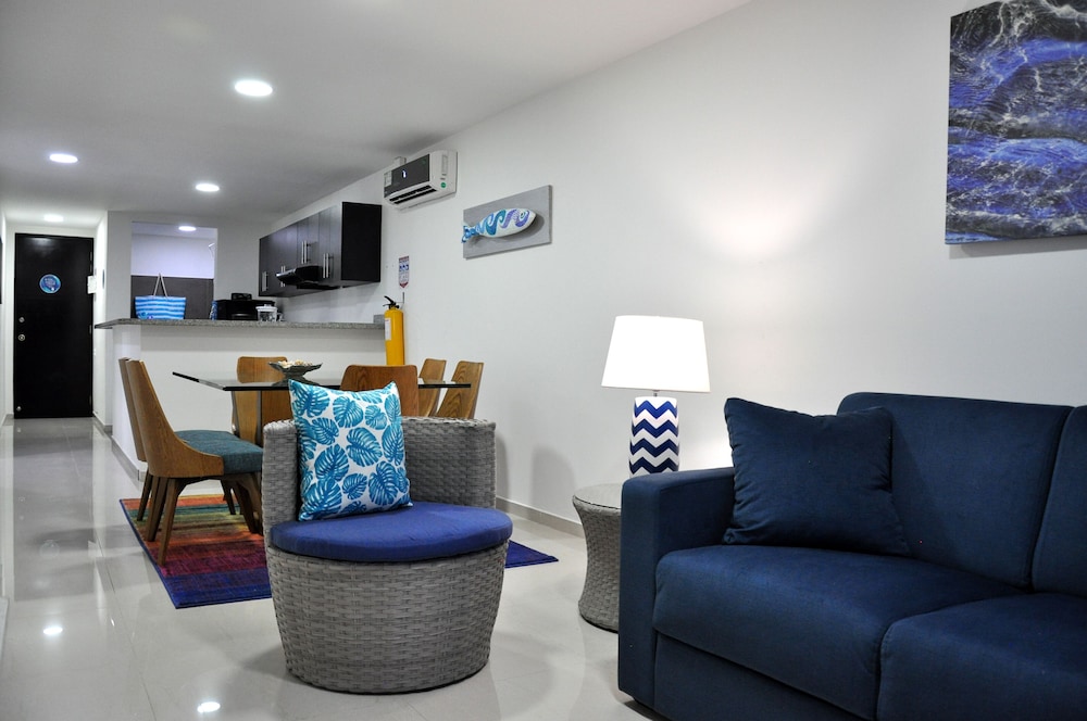 White Coral Apartasuites 29/50