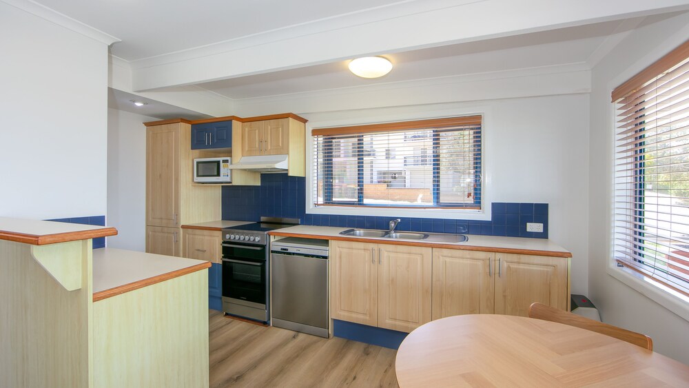 CLUB YAMBA LUXURY HOLIDAY VILLAS 24/64