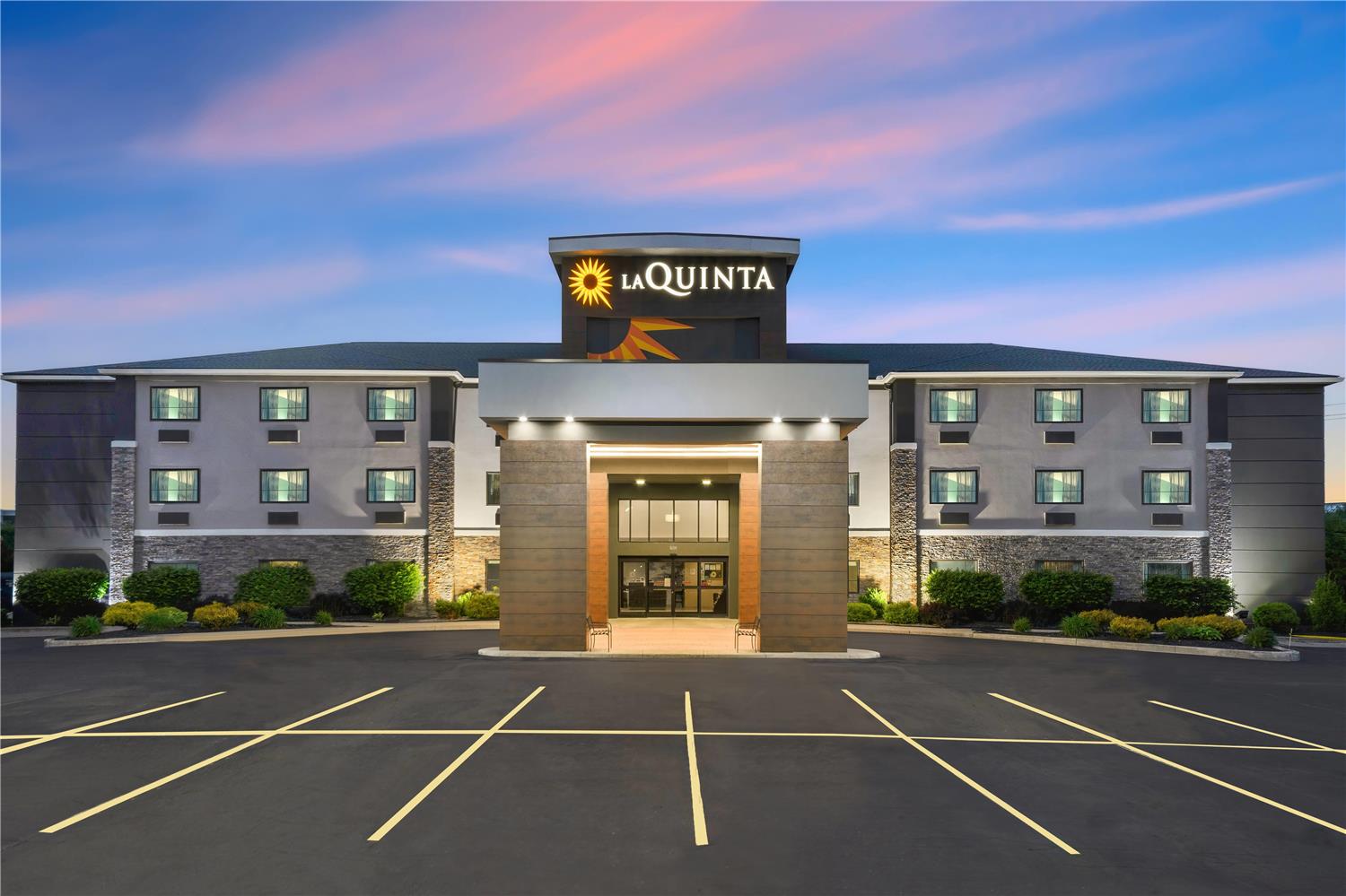 La Quinta Inn & Suites by Wyndham Batavia 39/41