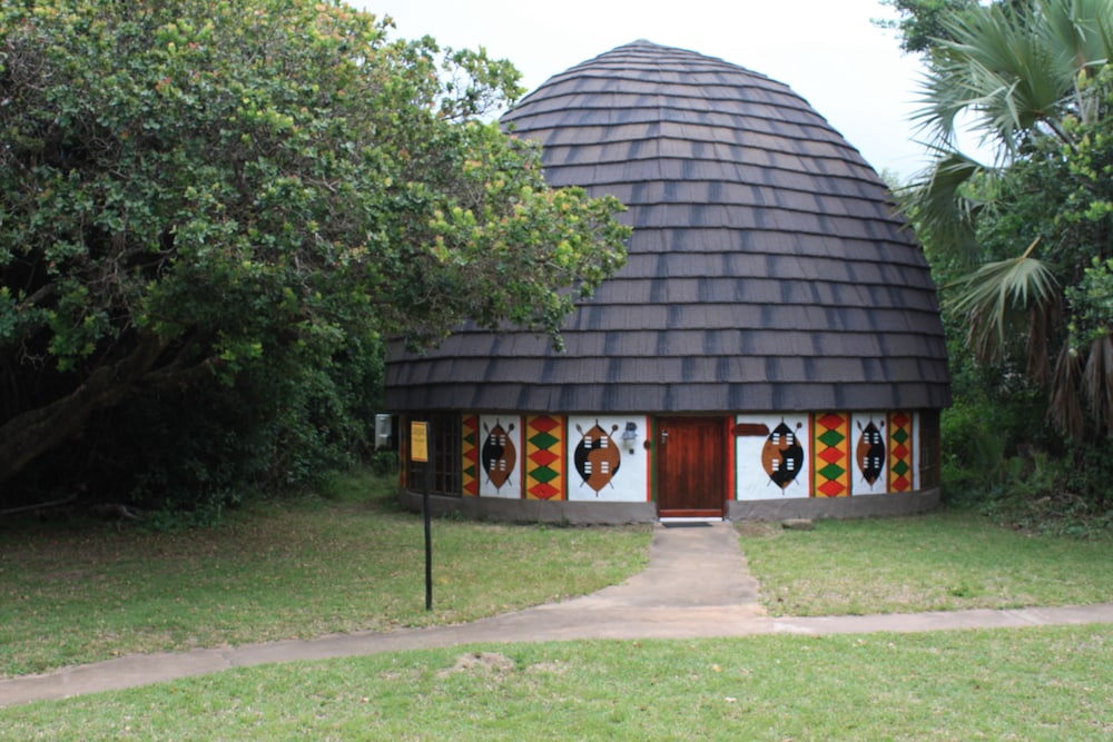 Gooderson Dumazulu Lodge and Traditional Village 29/50