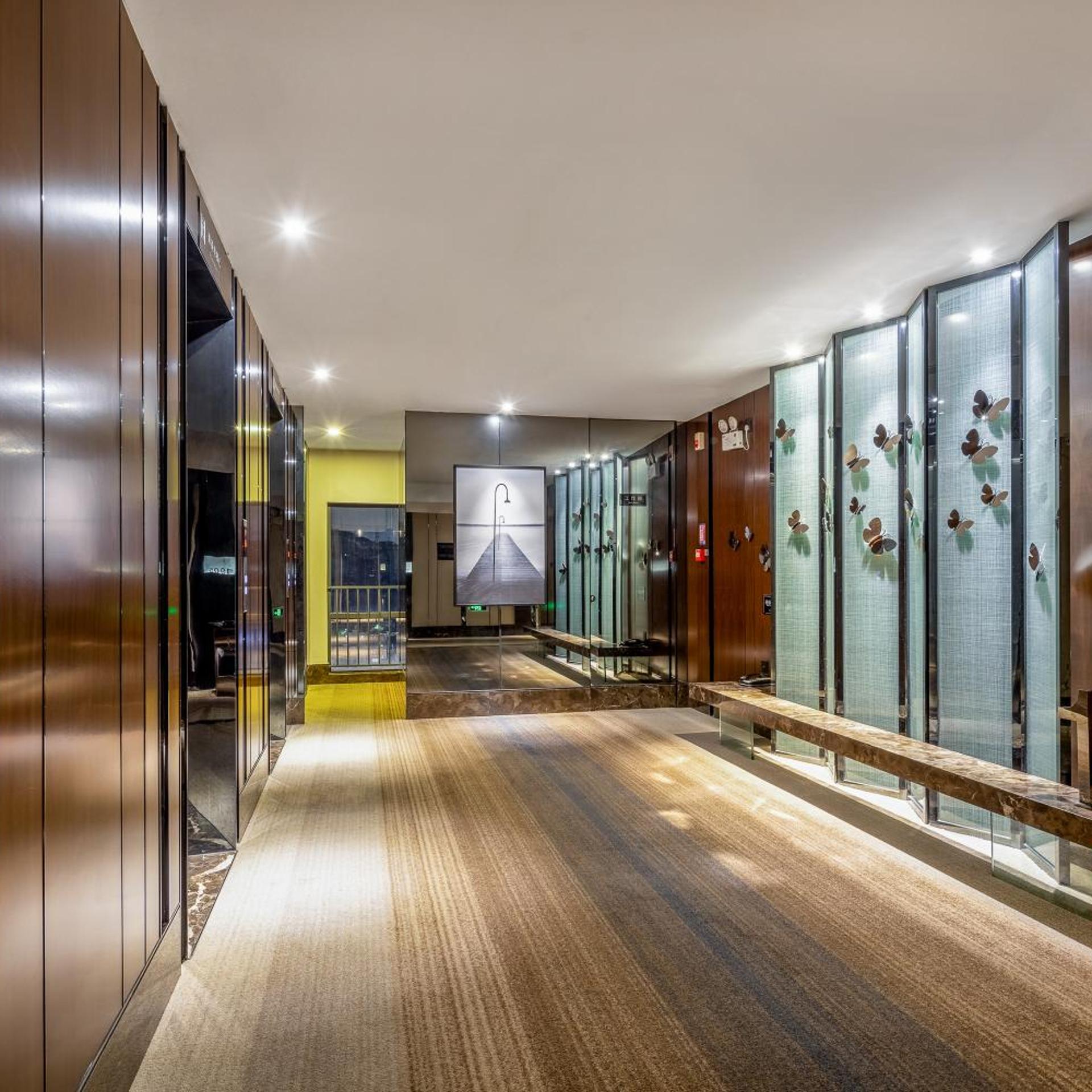 Zhonghao International Hotel 49/55