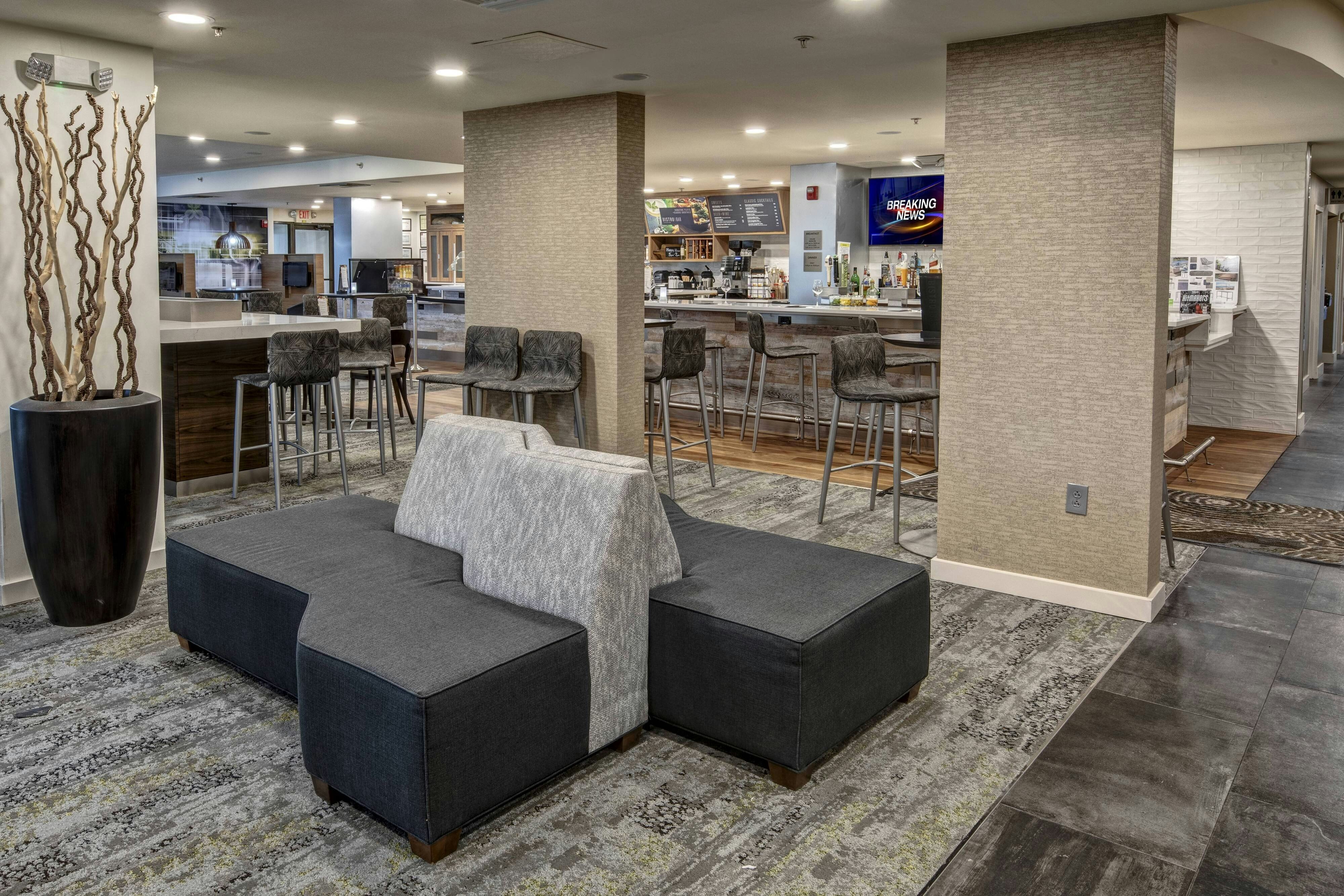 Courtyard By Marriott Vanderbilt-West End 12/21