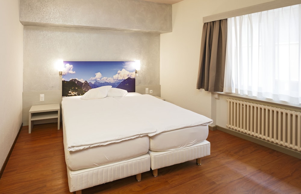 Acquarello Swiss Quality Hotel 33/63
