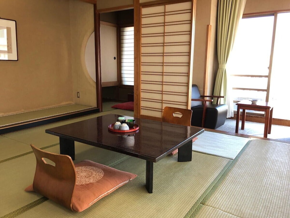 Atami Kinjokan 19/43