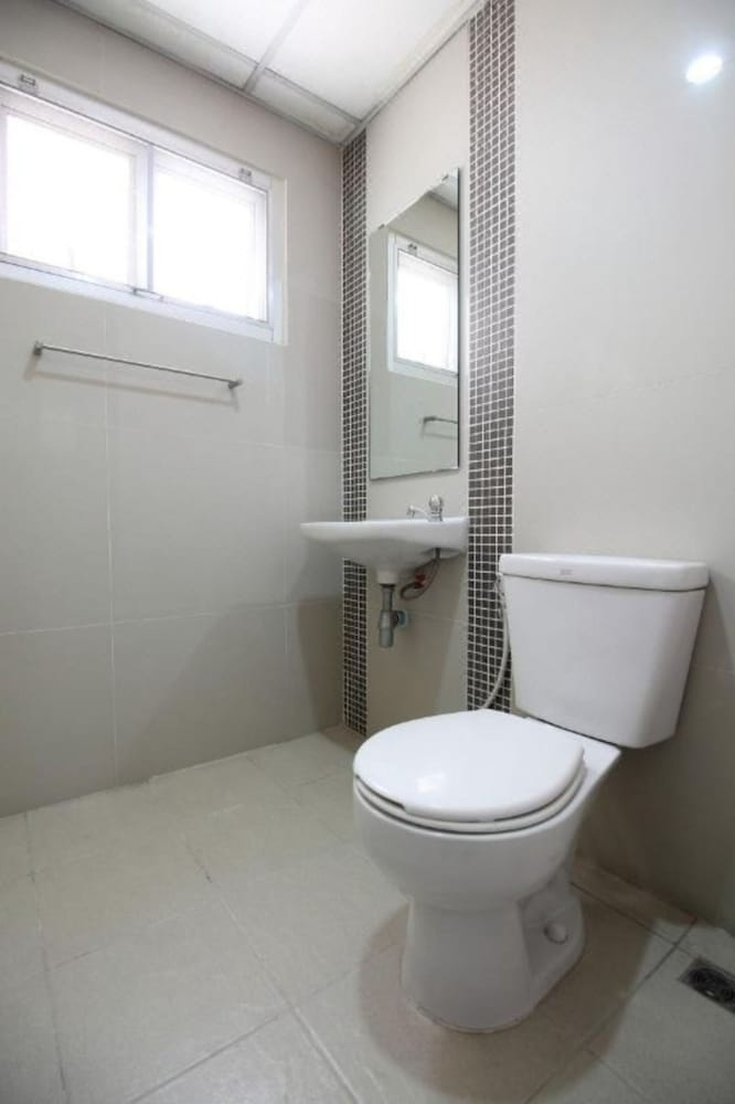 OYO 274 Meesook Residence 19/22