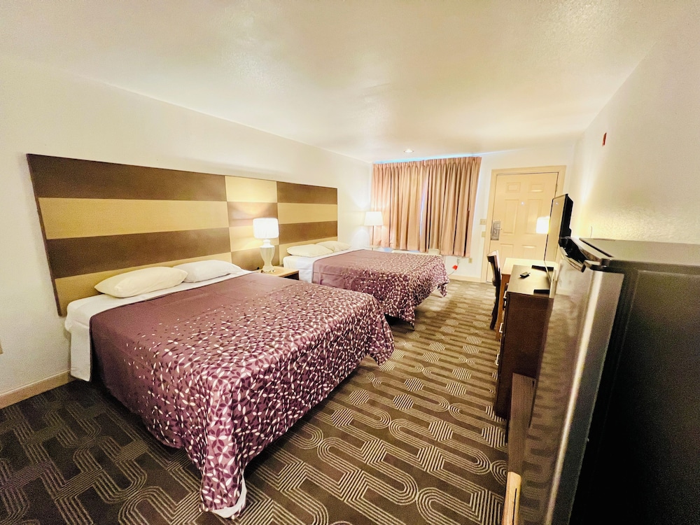 Rodeway Inn Garland Harbor Point 11/37