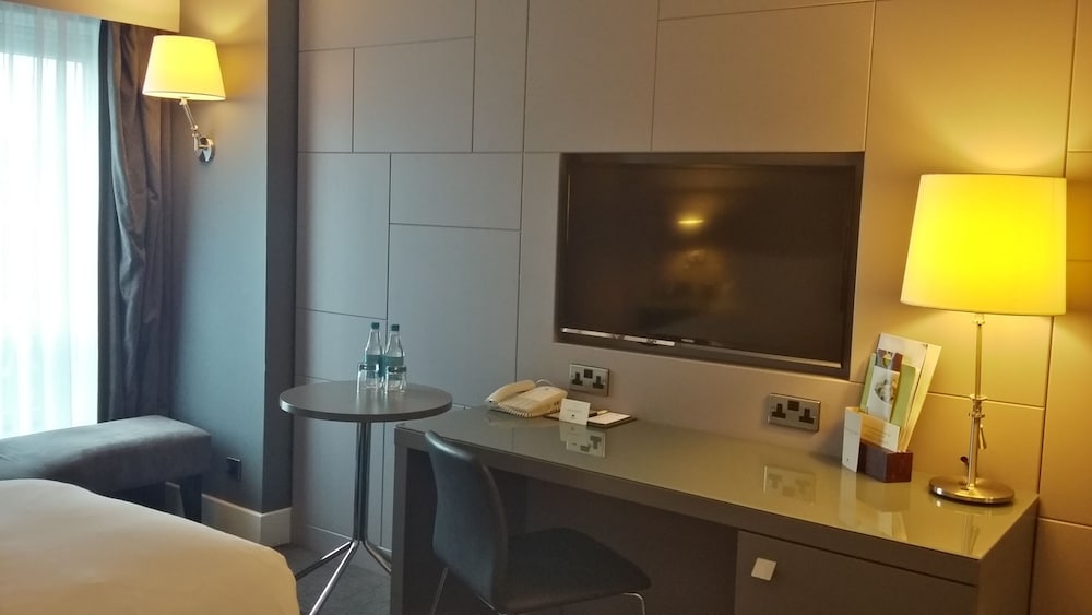 Doubletree By Hilton Hotel Bristol City Centre Ex Ramada Bristol City 28/82