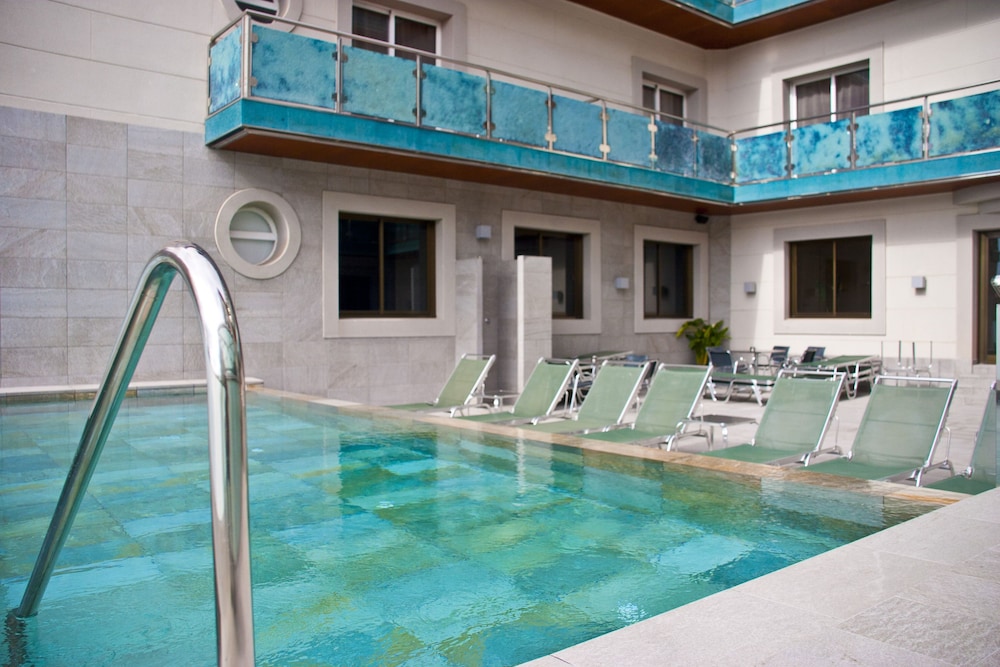 Sant Jordi Boutique Hotel in CALELLA