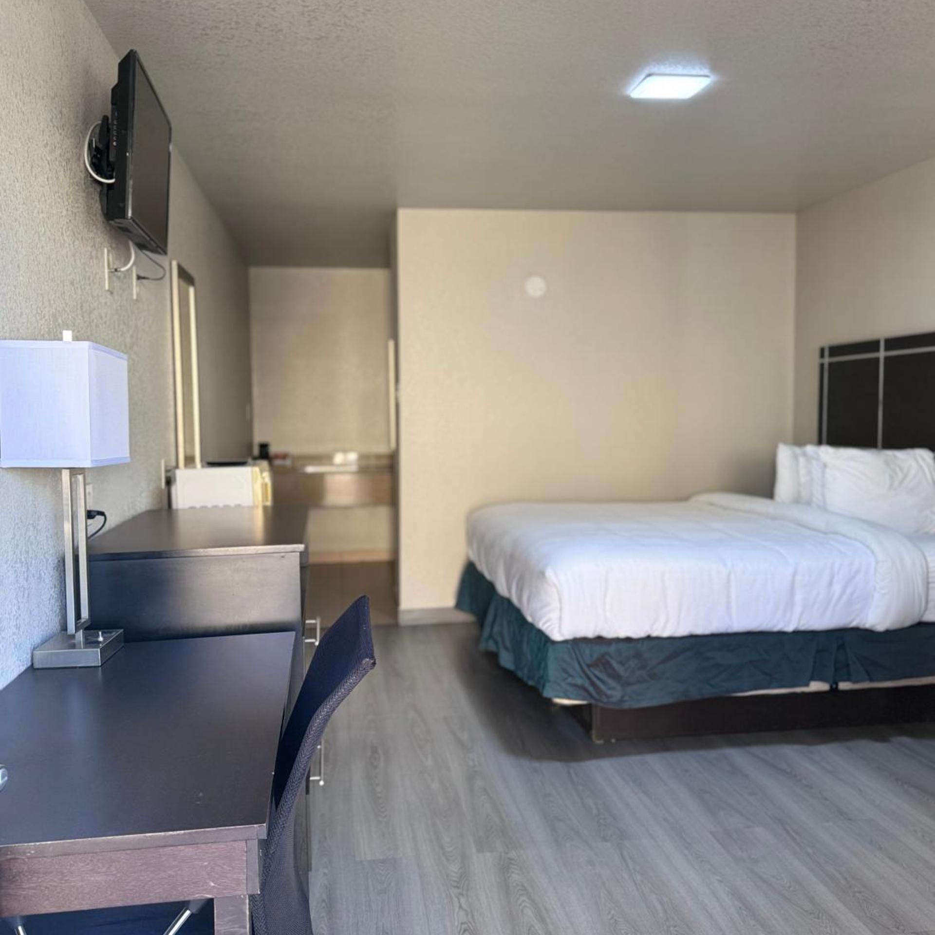 Executive inn 18/24