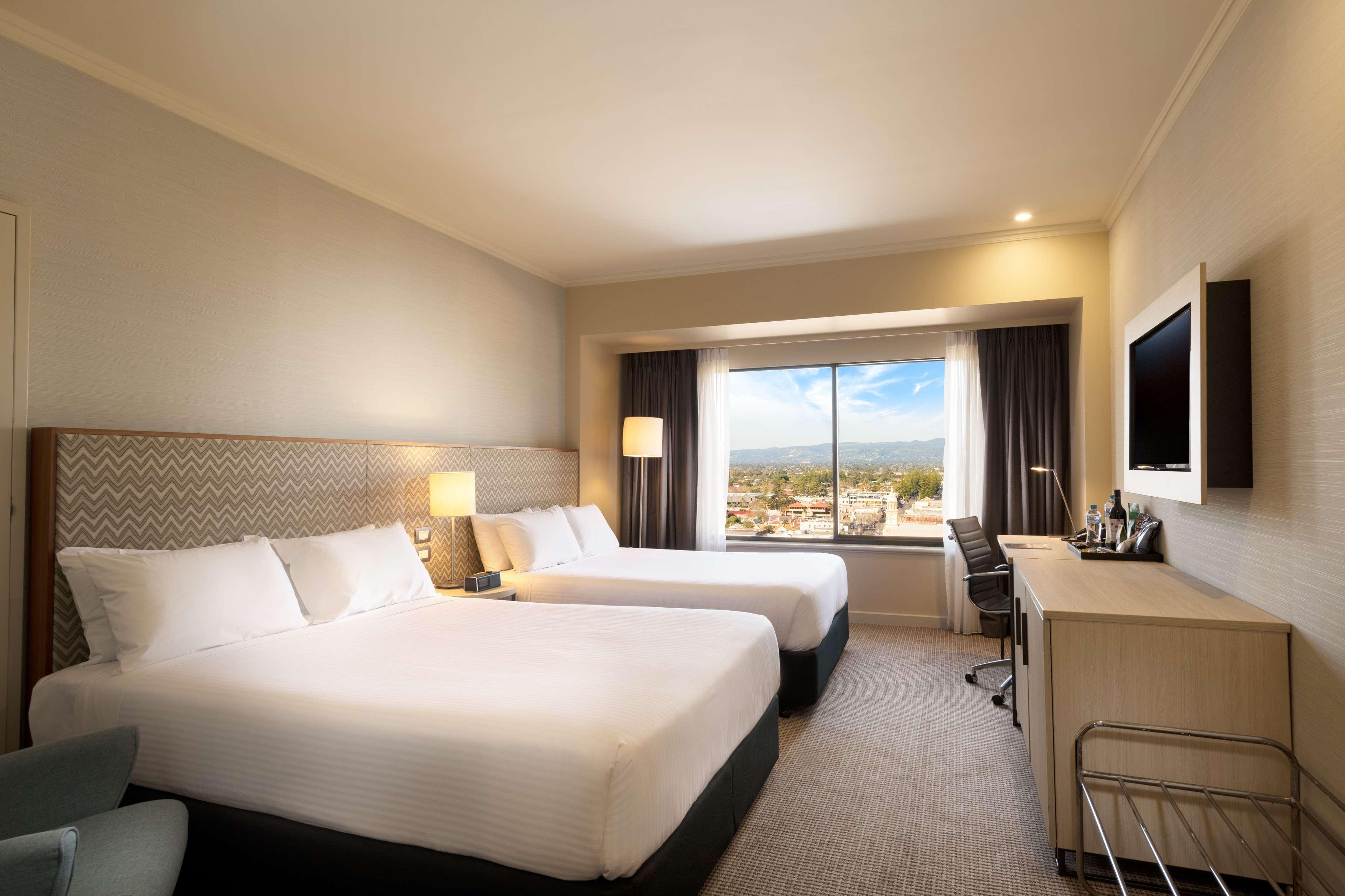 Grand, City, 2 Queen Beds