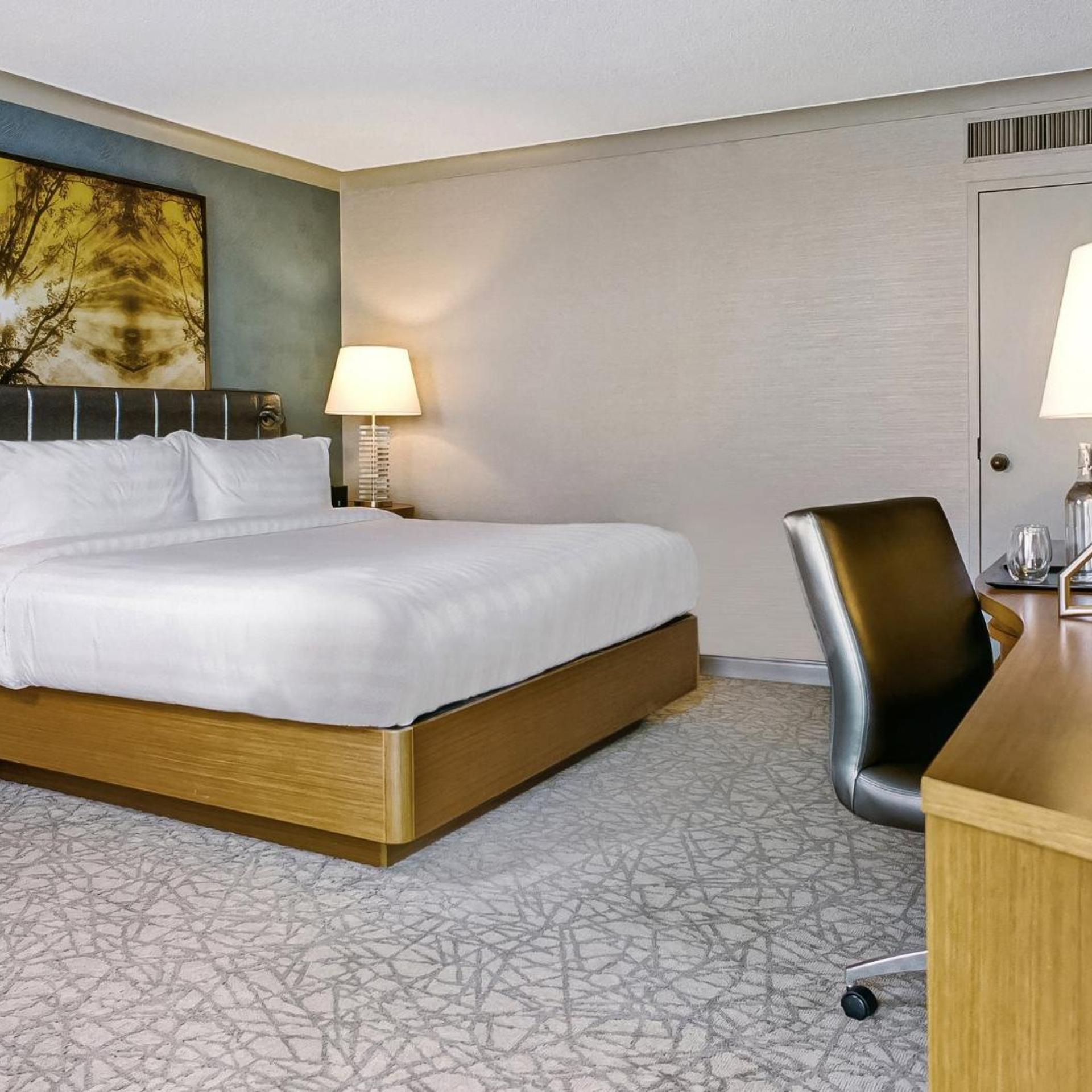 STANDARD, KING BED