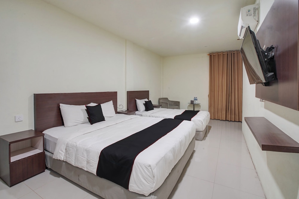 Collection O near Harbour Bay Mall formerly Kansa Hotel 20/37