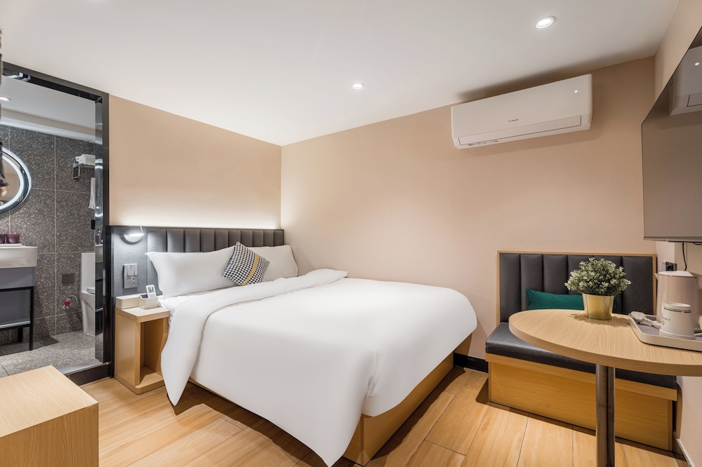 Standard, Double Bed, No Window، Shanghai Meego Youth Hostel 3/7