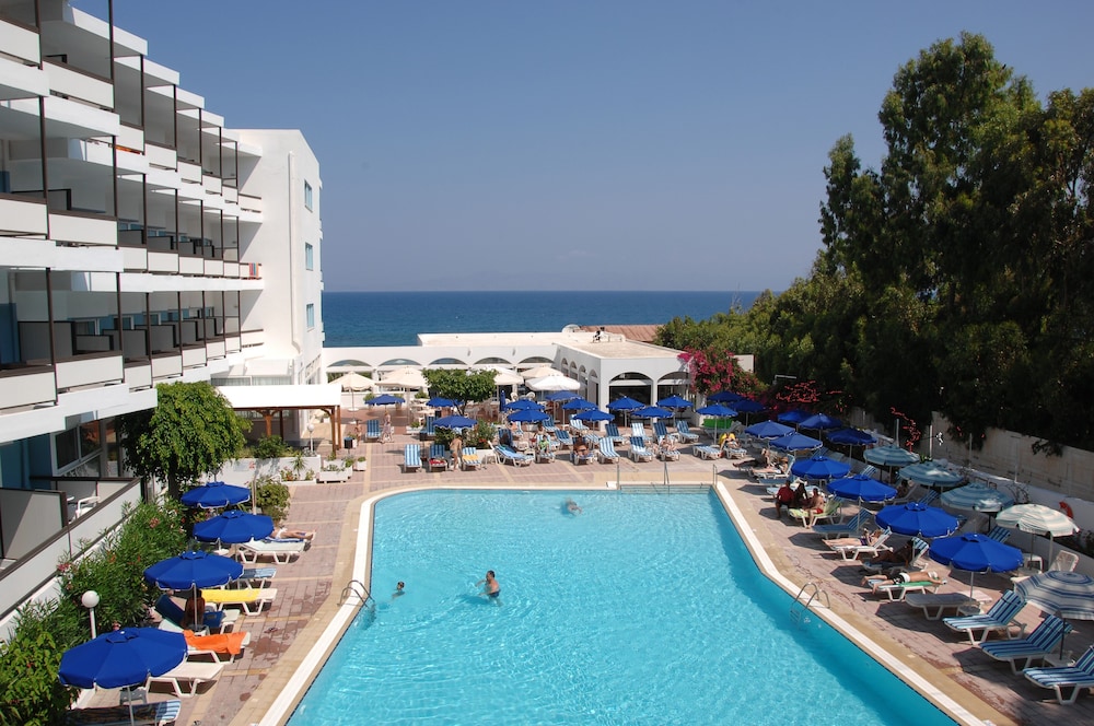 Belair Beach Hotel 40/50