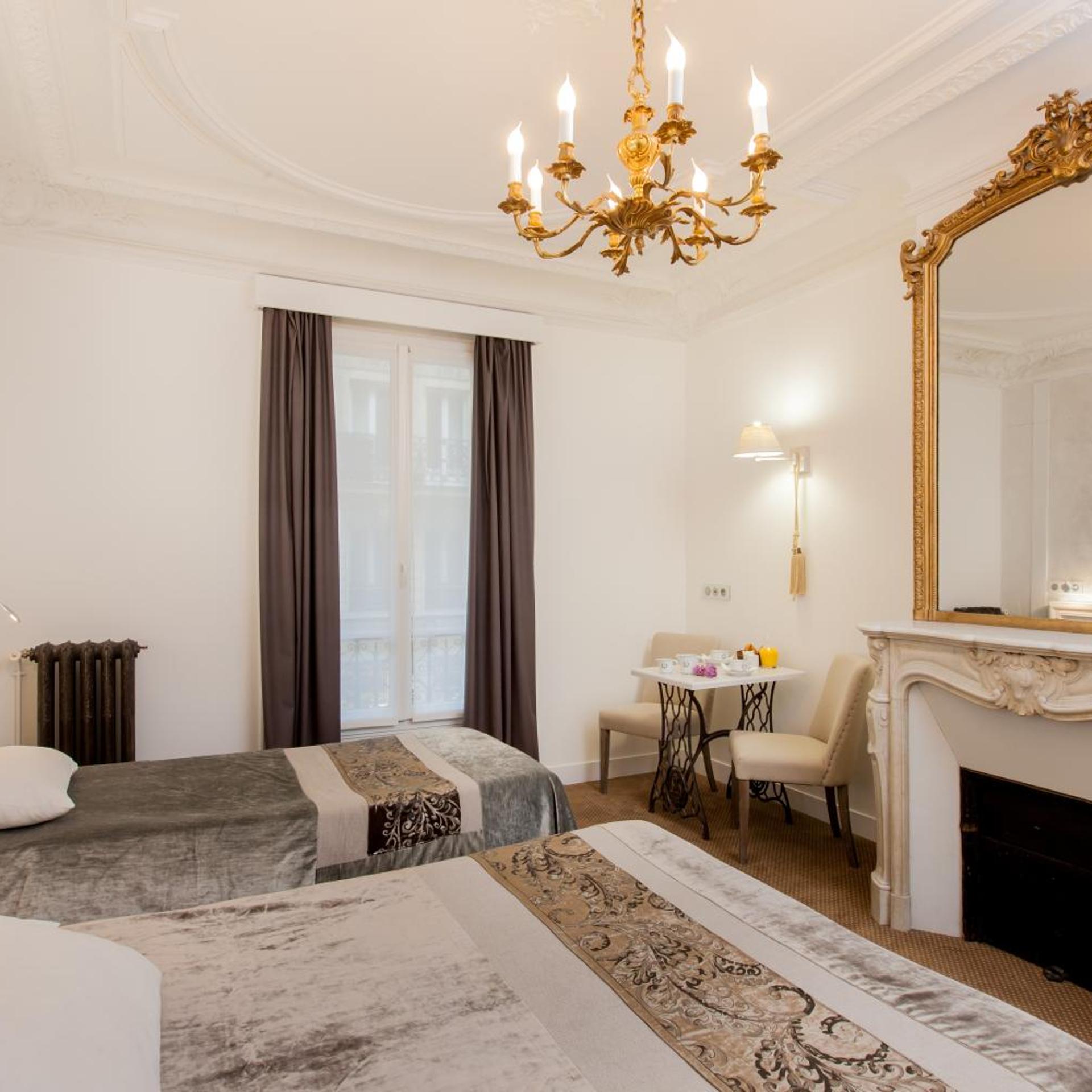 غرفة عائلية بسرير فردي، Hotel Bonaparte 3/3