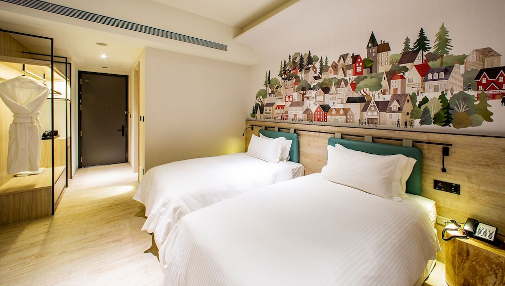 JSL hotel 10/70