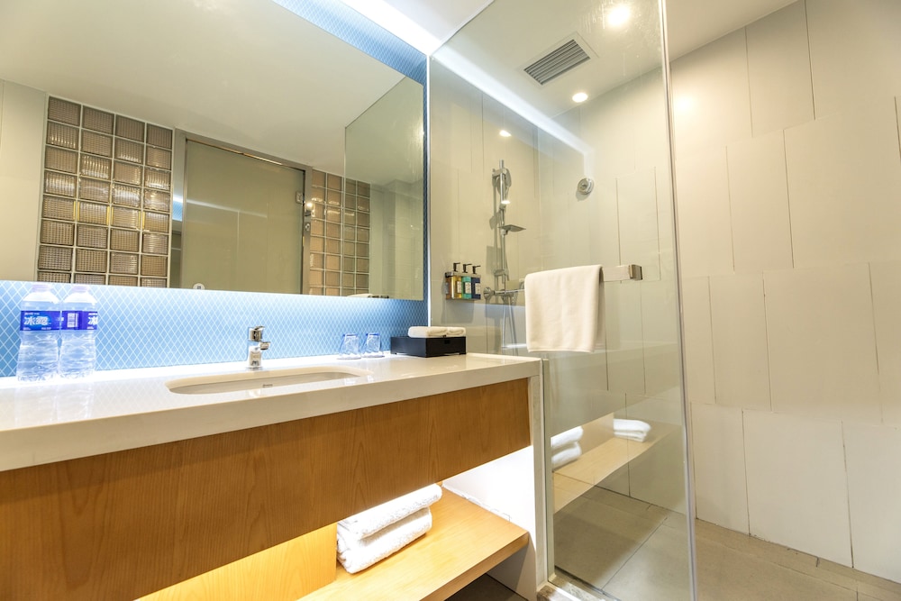 Holiday Inn Express Daocheng Yading 14/67