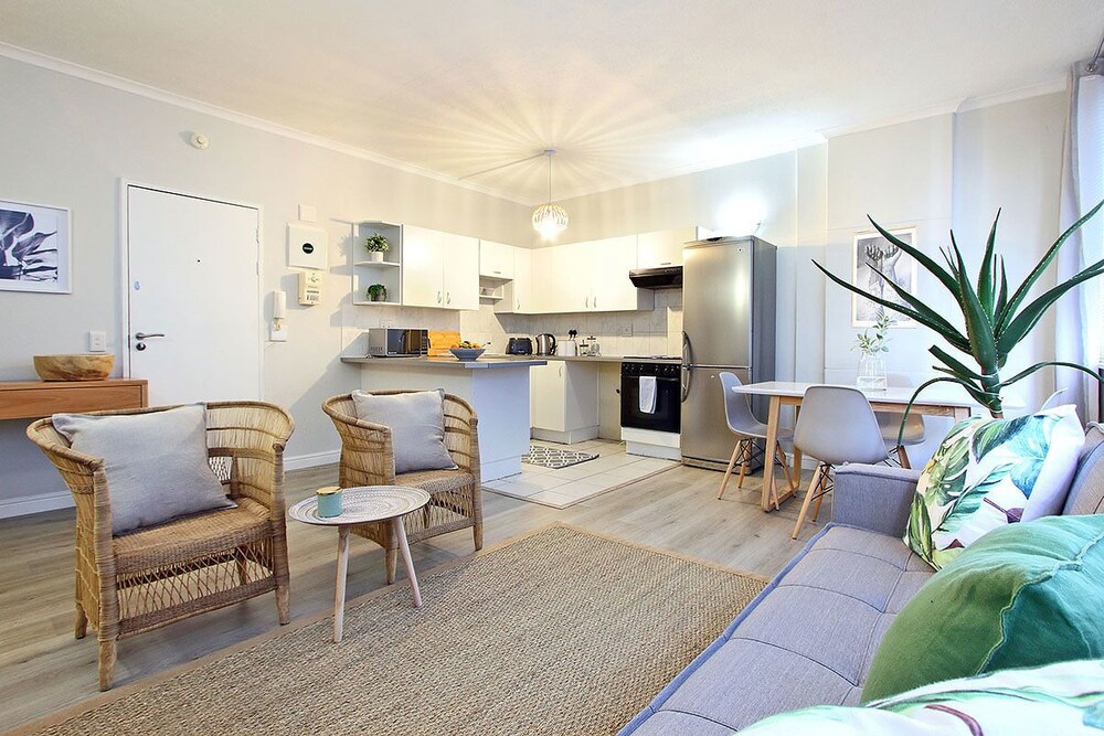 Midtown Rentals At Perspectives 30/50