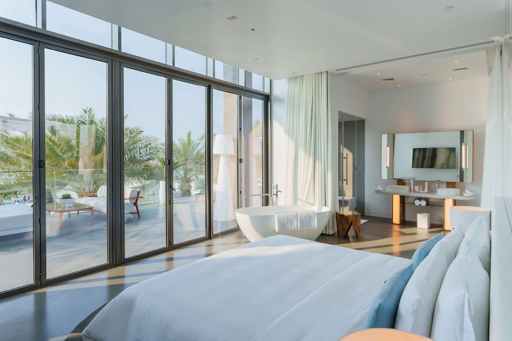 Celebration, Suite, 3 King Beds