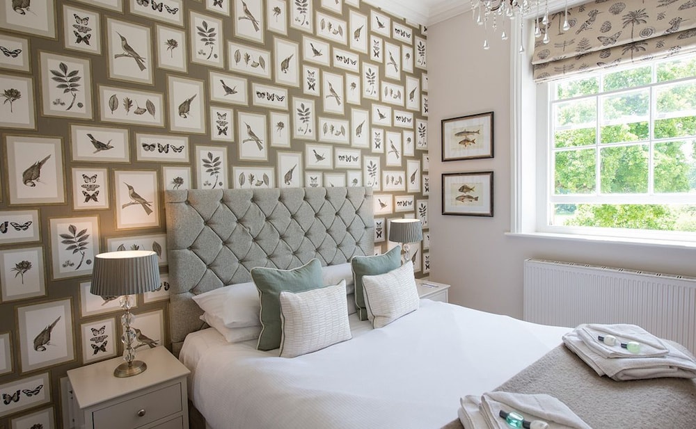 Bartley Lodge Hotel 36/58