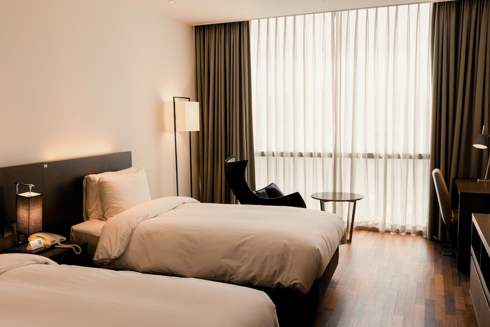 Sky View Hotel 20/56