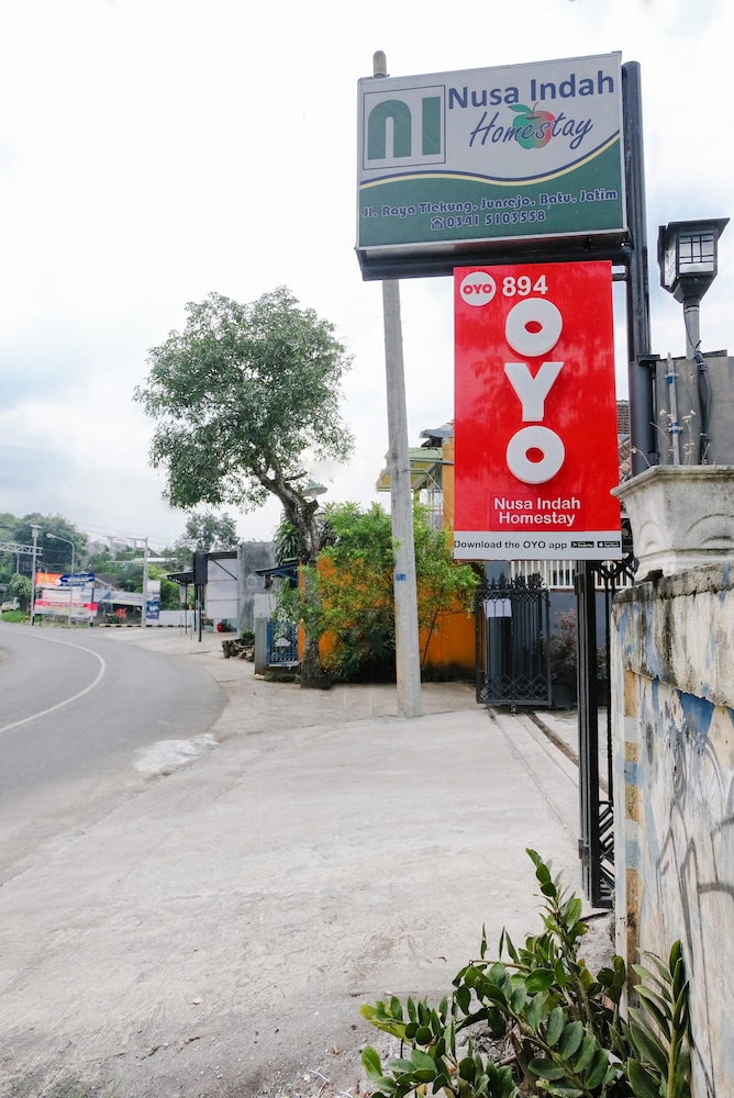 OYO 894 Nusa Indah Homestay Syariah 3/20