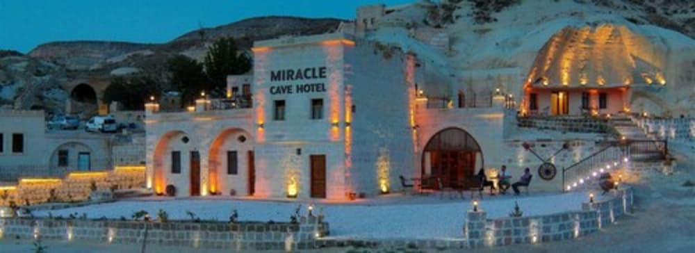 Miracle Cave Hotel 36/50
