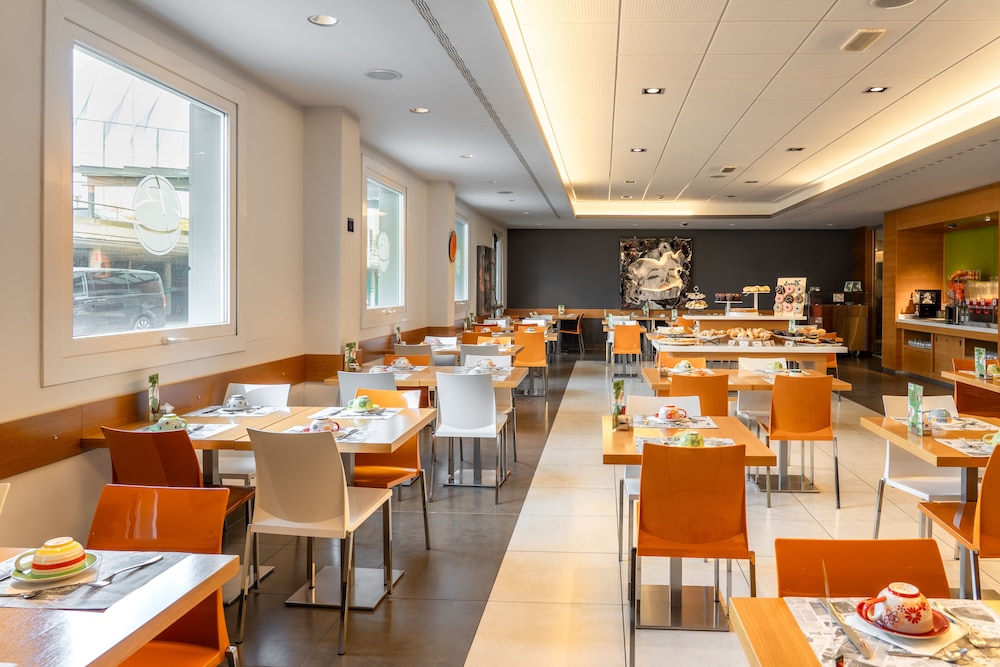 Bes Hotel Bergamo West 54/65