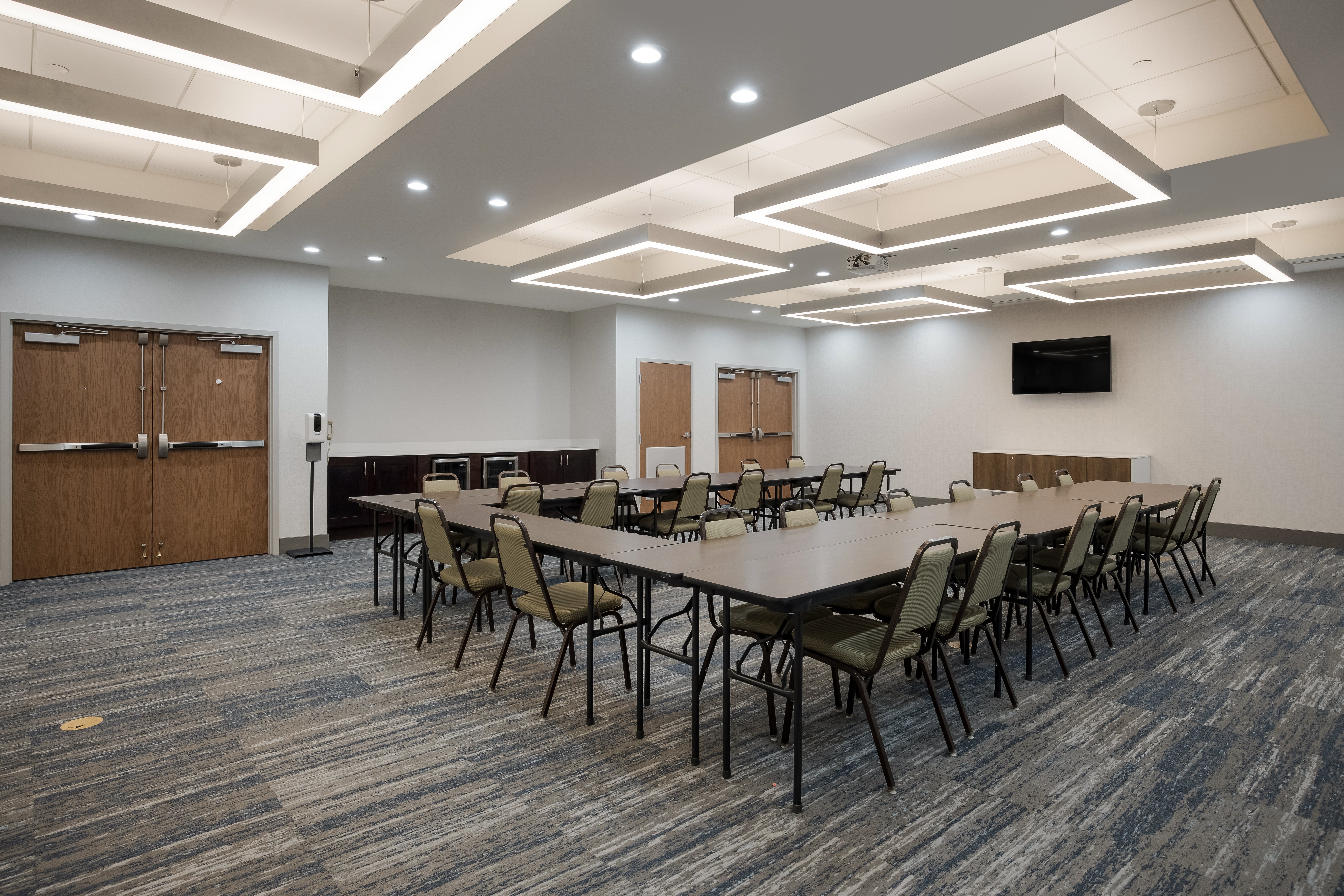 Holiday Inn Express Hotel And Suites Perry 37/48