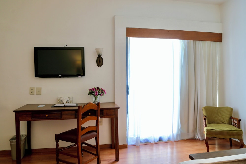 Hotel De Mendoza 40/57