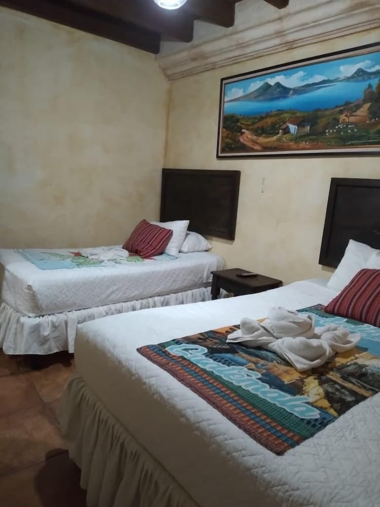 Hotel Real Antigua 12/50