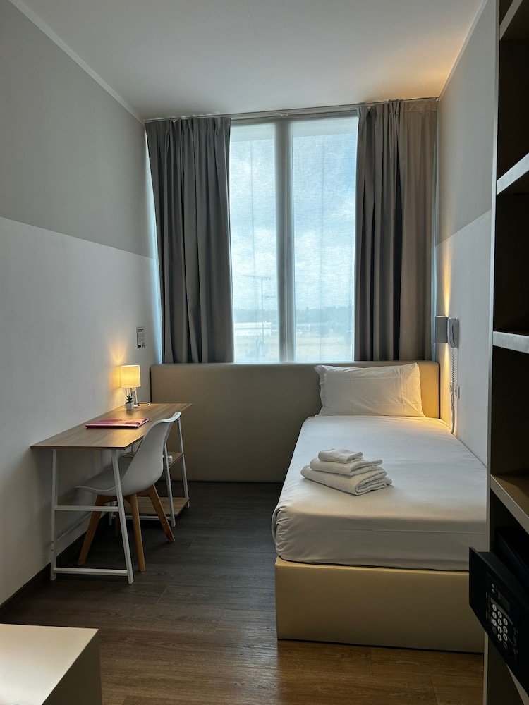 Spark by Hilton Milan Linate Airport 30/69