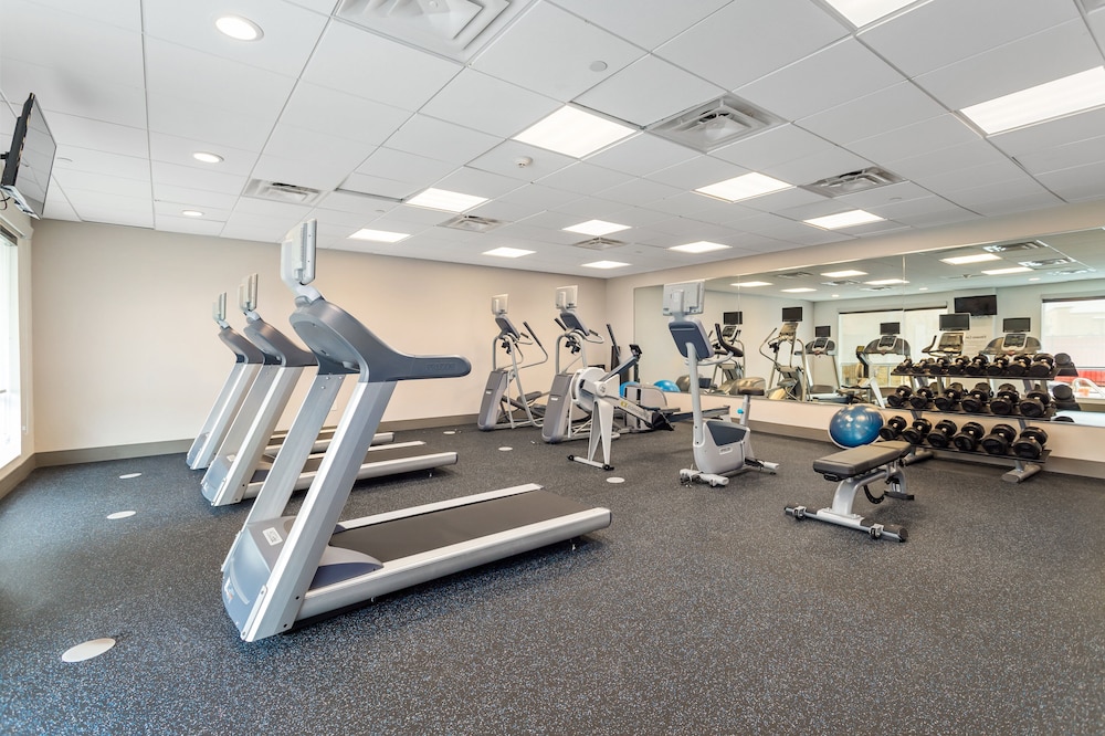 Holiday Inn Express Suites Houston Nw Cypress Grand Pky 34/63