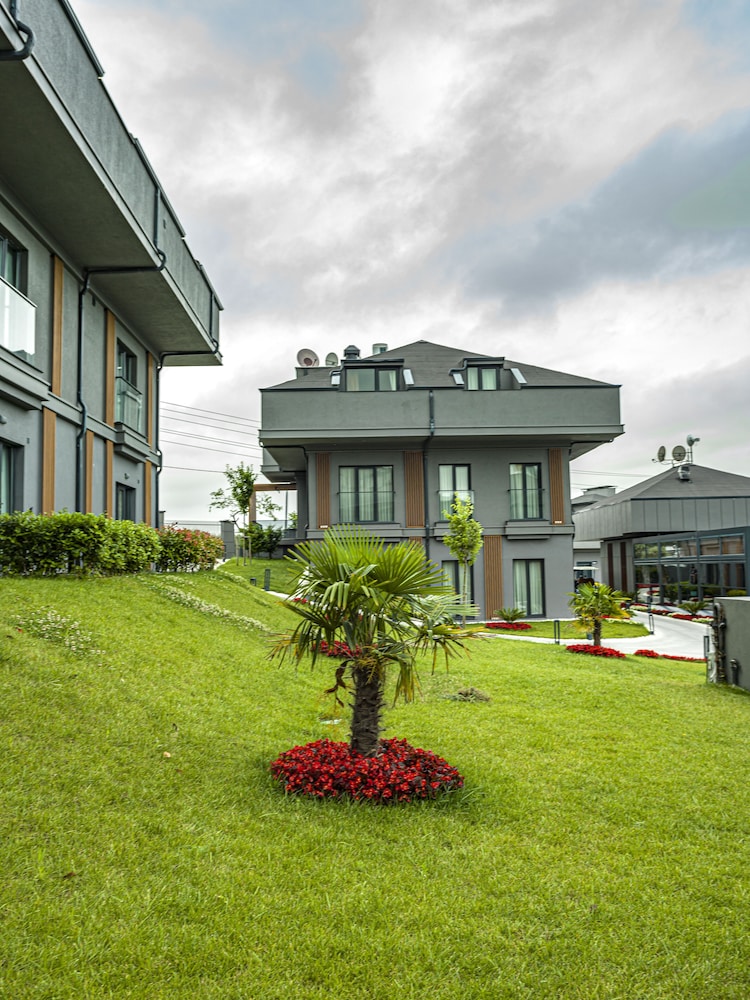 MENALO HOTEL PREMIUM ISTANBUL AIRPORT 63/68