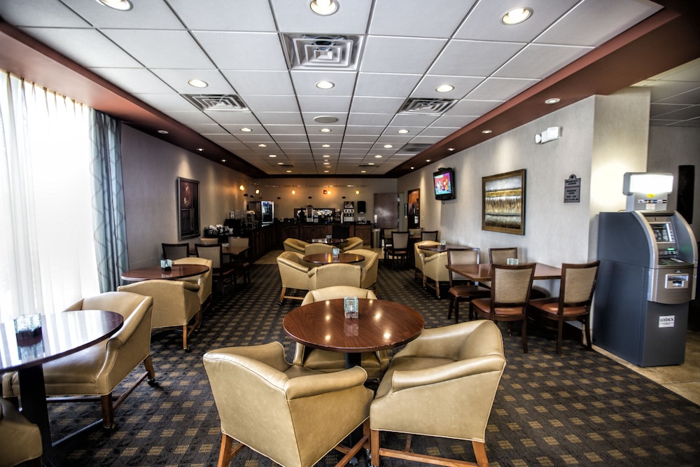 Norfolk Country Inn Suites 29/37