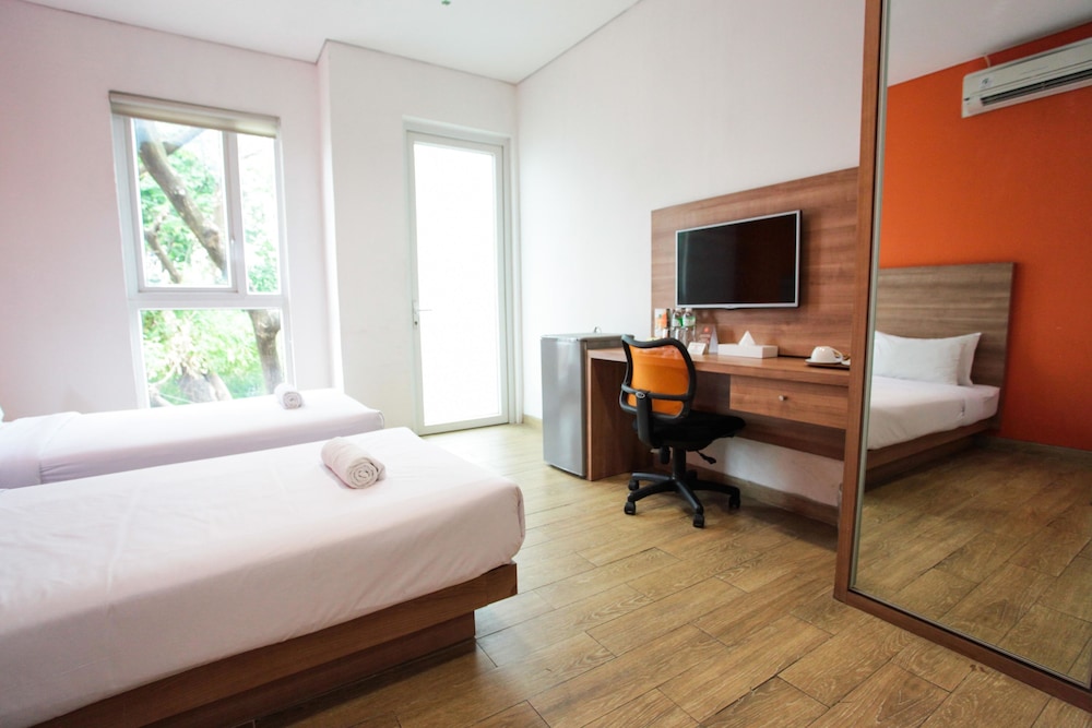 LeGreen Suite Kuningan 18/36