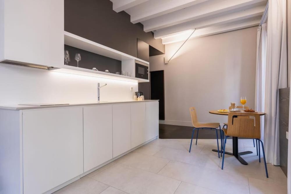 Myr Plaza Mercado Spa 6/50