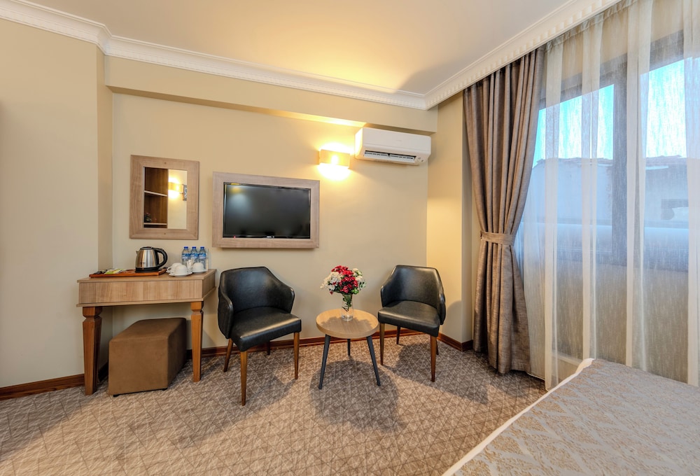 Sultan Hamit Hotel 34/57
