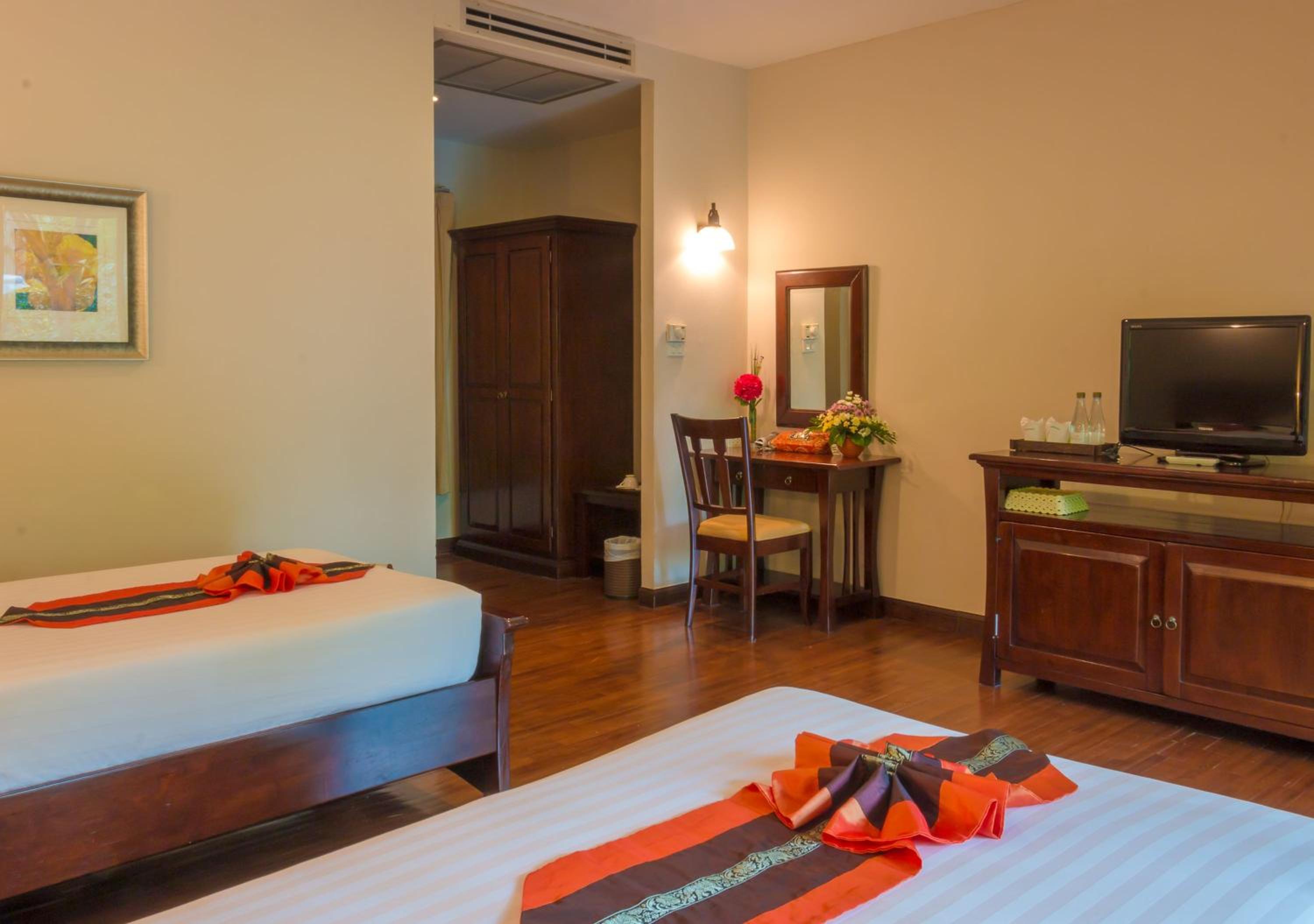 SUPERIOR, DOUBLE OR TWIN BED, GARDEN VIEW
