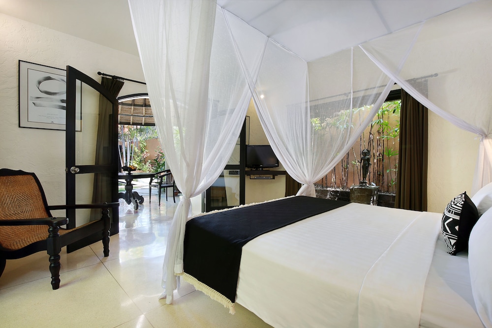 Impiana Private Villas Seminyak Hotel 15/44