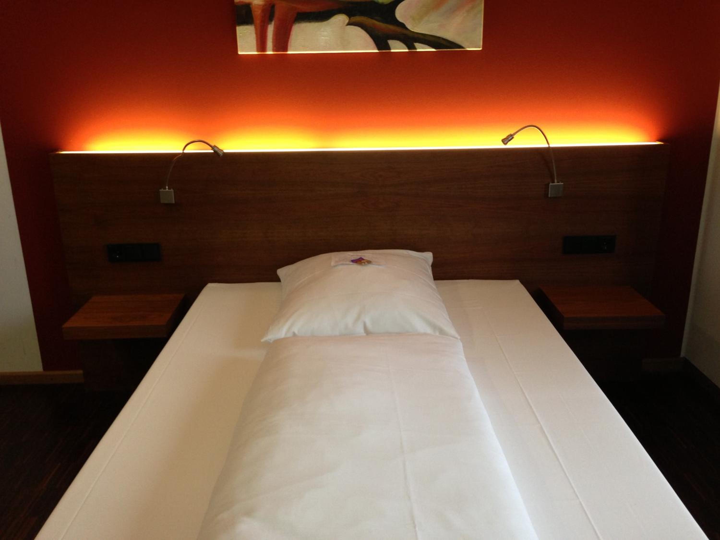 Business, Single, French Bed