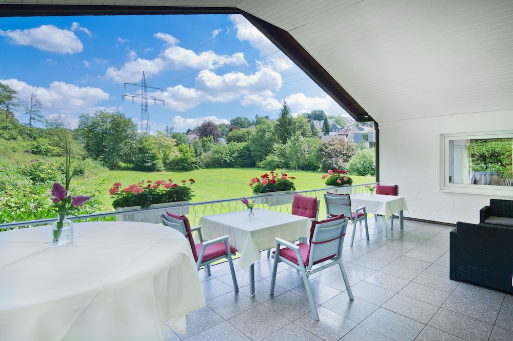 Romantik Waldhotel Mangold 45/66