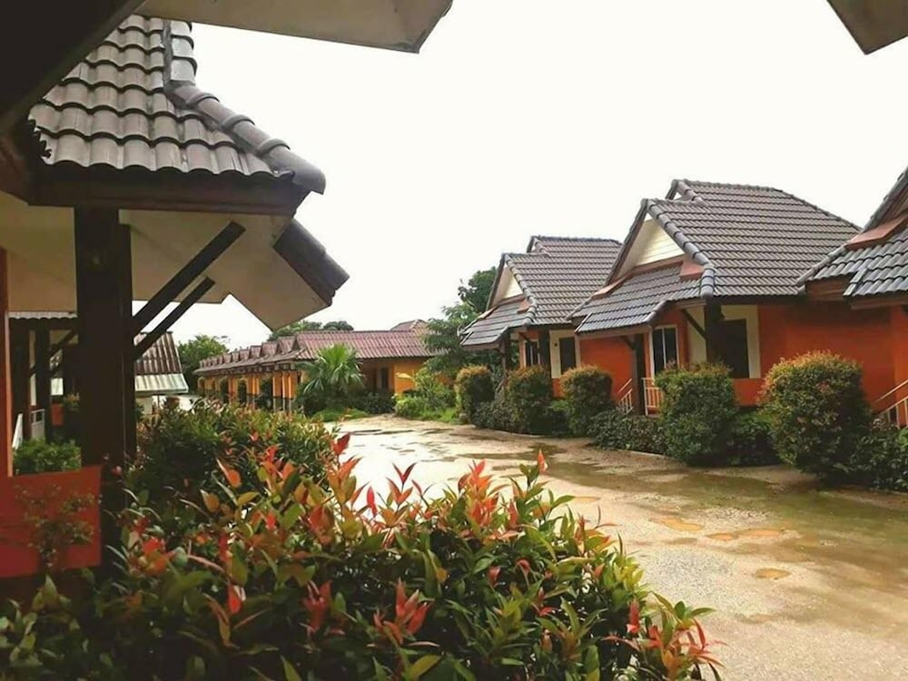 Suansiri Resort 44/49