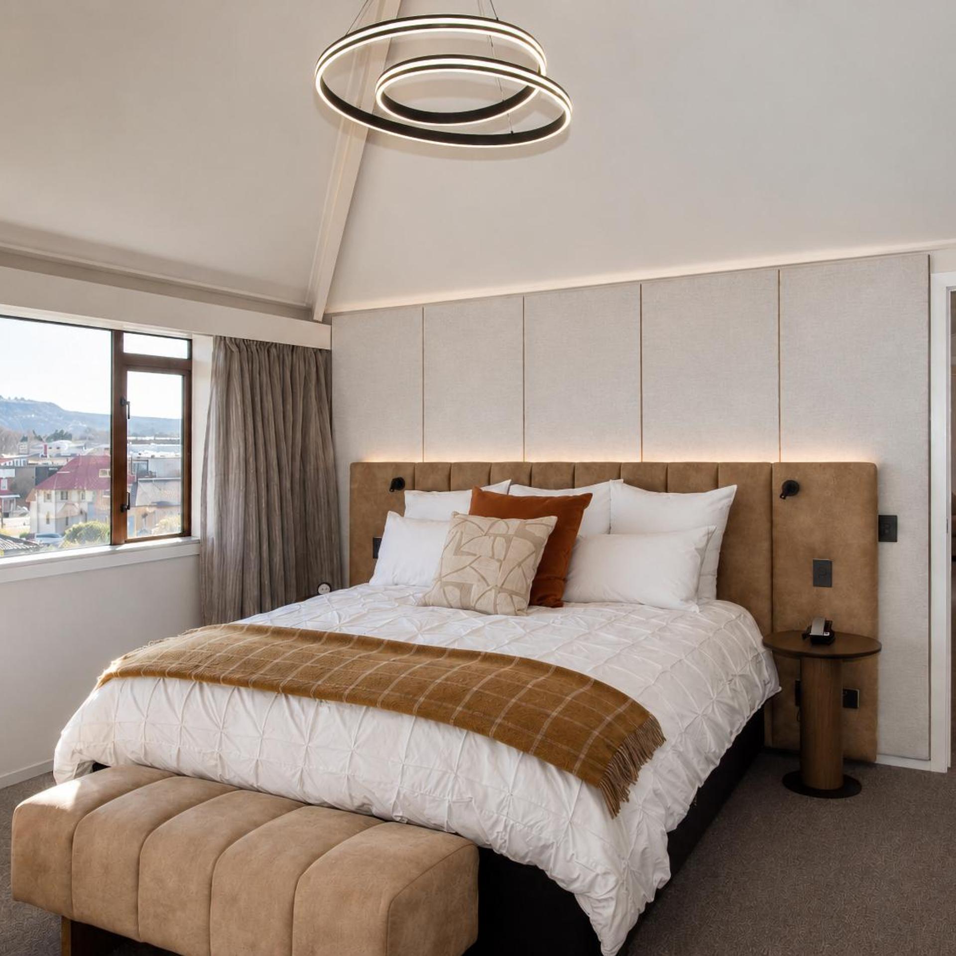 Suite, King Bed, Adult Only, Club Lounge Access