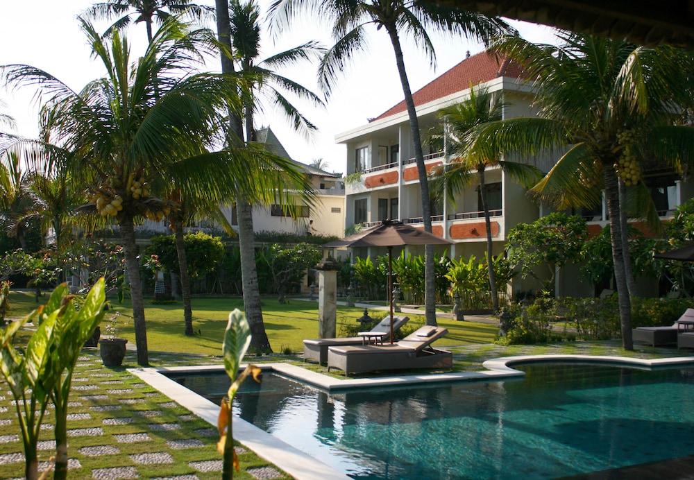 Hotel Genggong 2/69